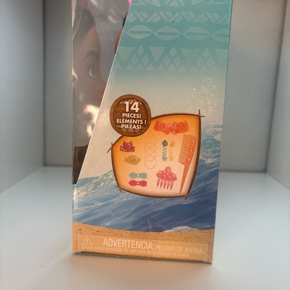 Disney Princess Moana Styling Head - Black Hair - Picture 6 of 7